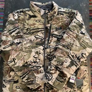 Under Armour Camouflage hunting jacket Size XL